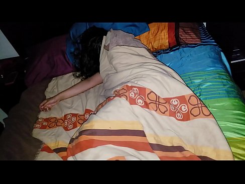 ❤️ Stepson jgħajjar lill-mara żagħżugħa tiegħu waqt li torqod. Porn iebes fil-porn mt.stroybassein.ru ﹏